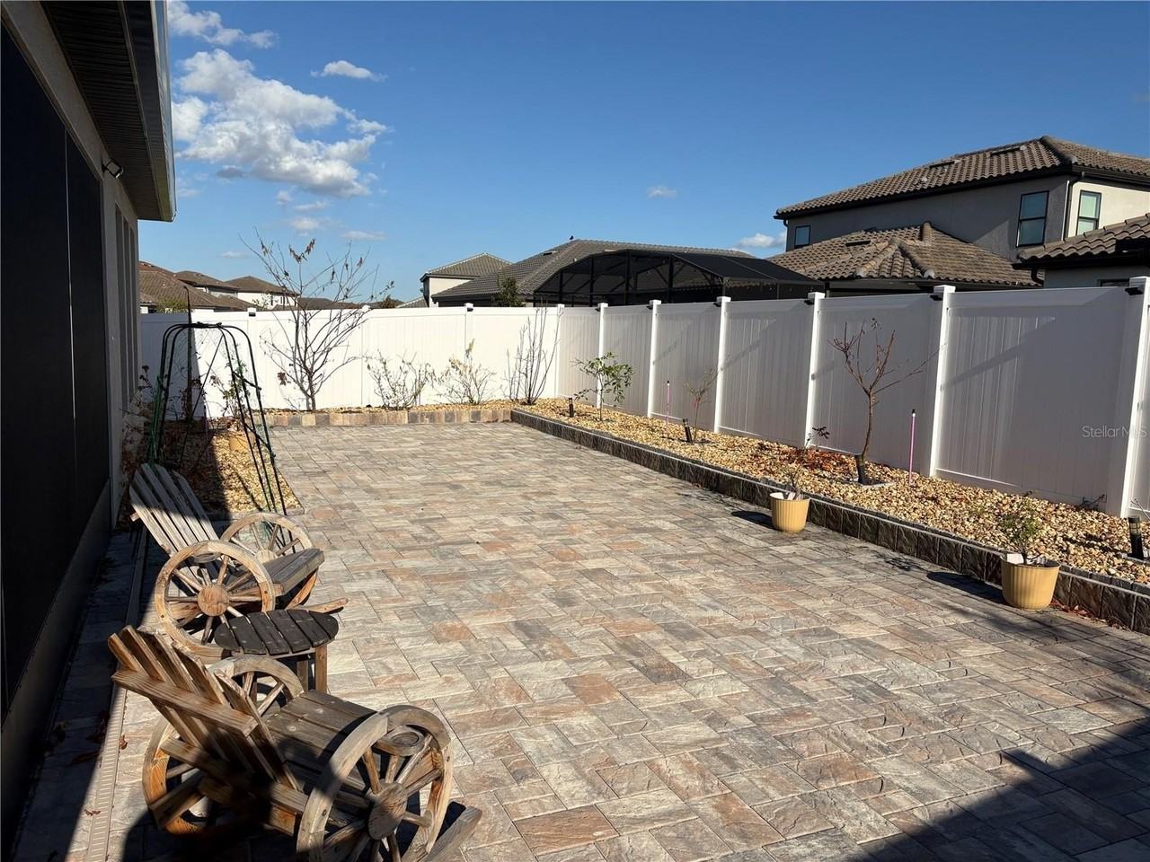 1710 Goblet Cove St - Photo 5 of 6