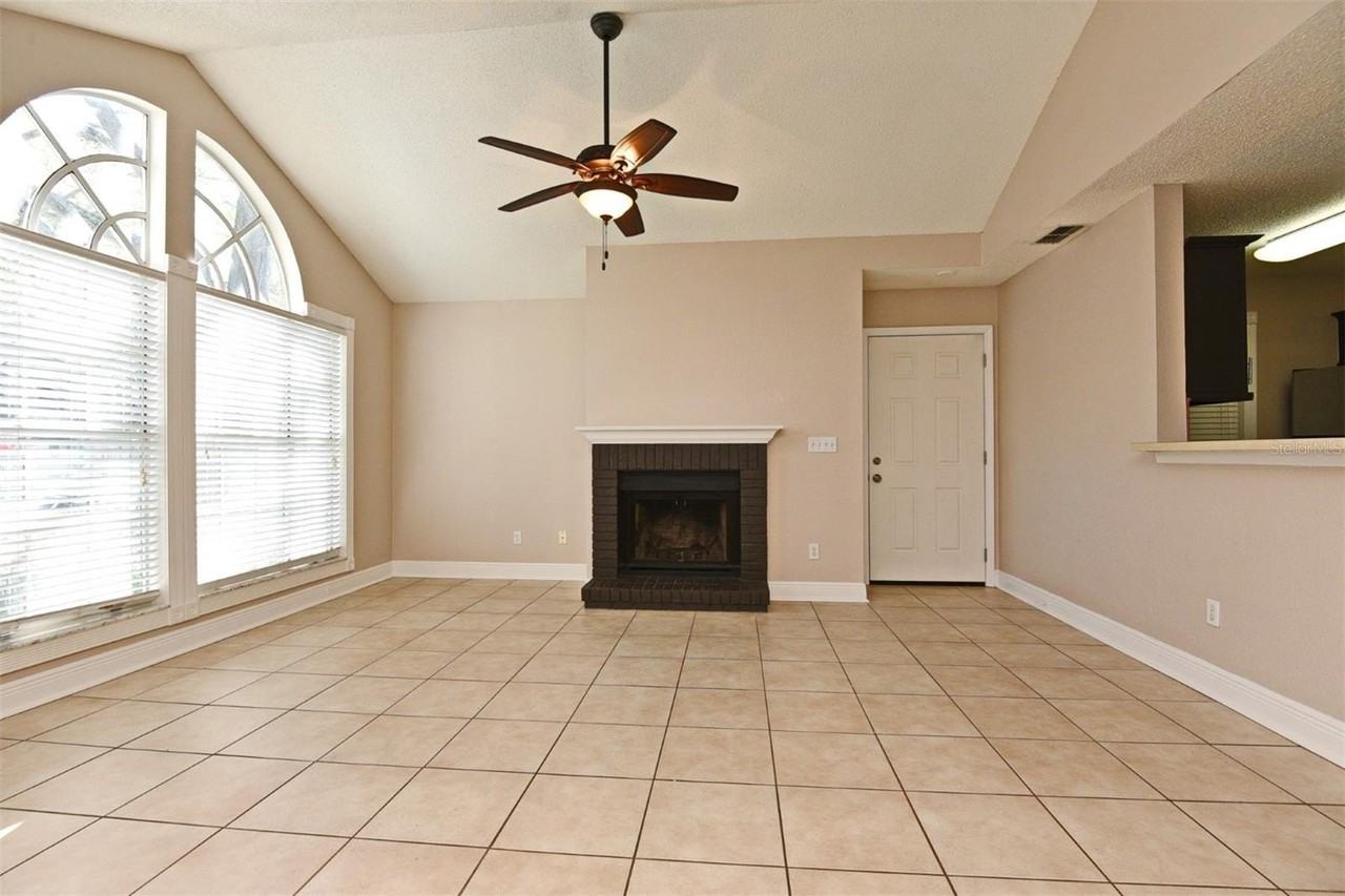 952 Bird Bay Ct #100 - Photo 6 of 25