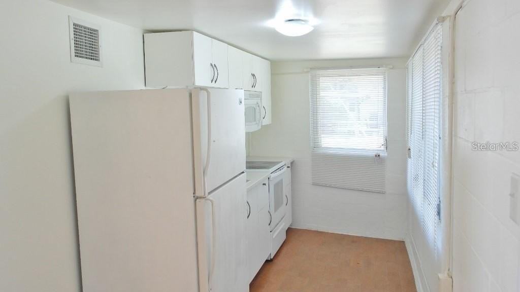 141 Sunnytown Rd - Photo 3 of 18