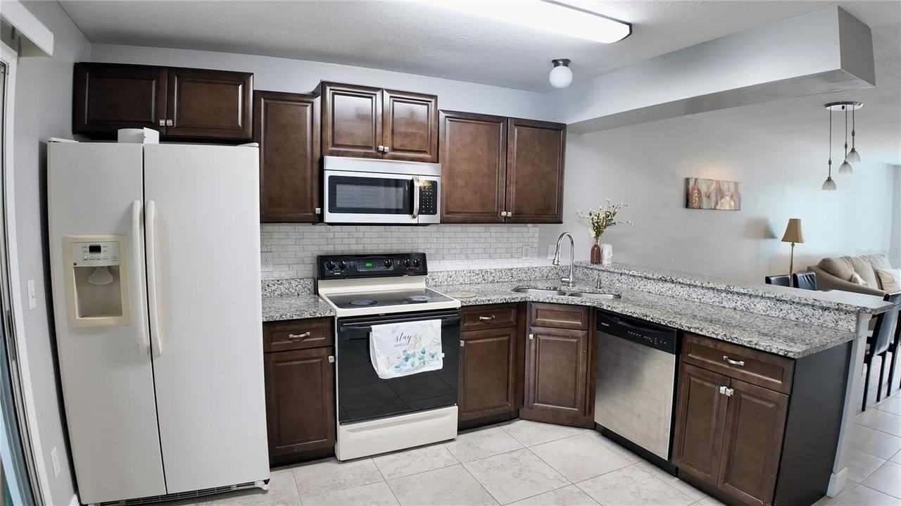 5425 Lake Margaret Dr #42 - Photo 4 of 19