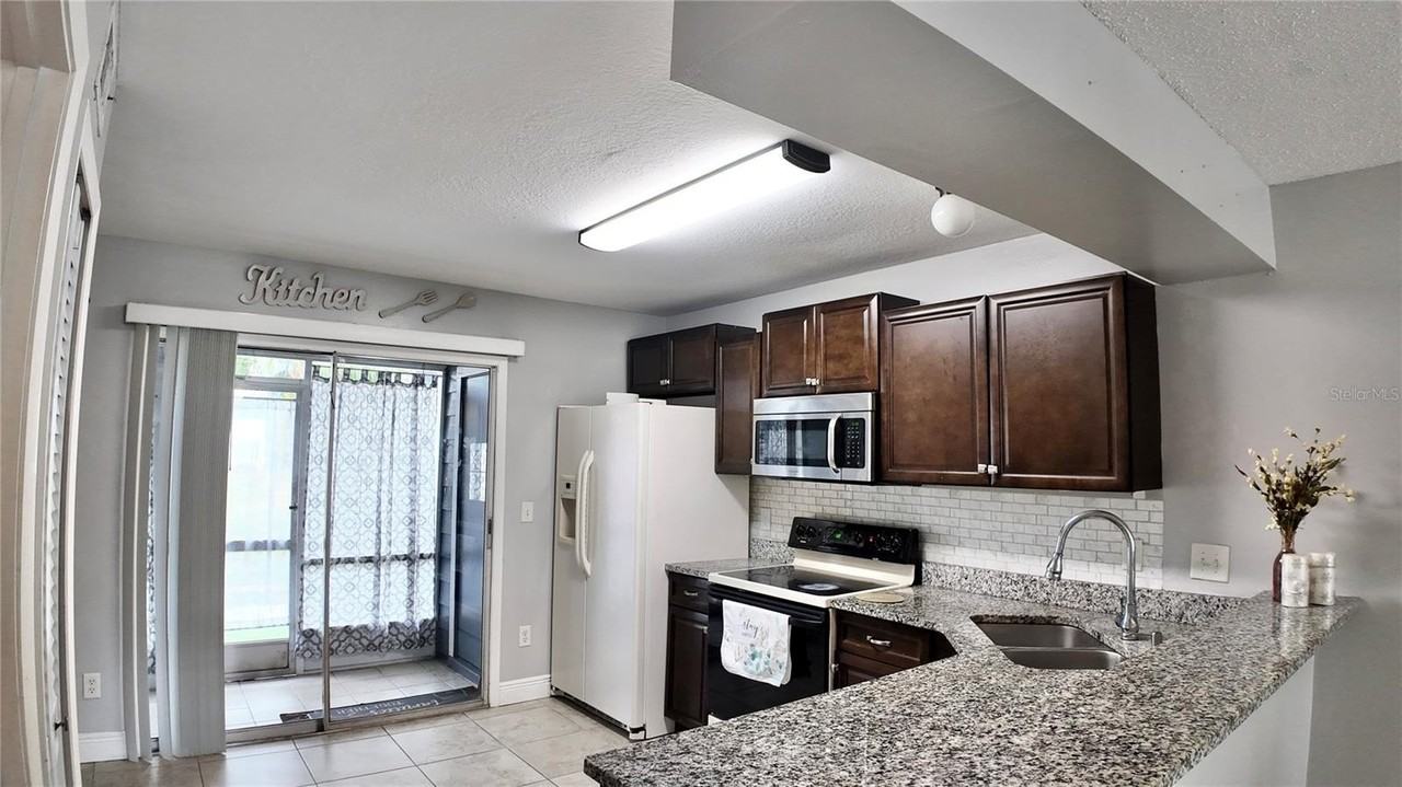 5425 Lake Margaret Dr #42 - Photo 5 of 19