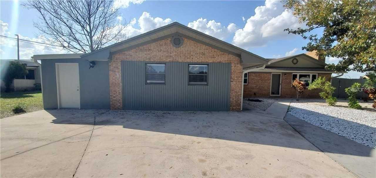 1420 Simmons Rd - Photo 2 of 19