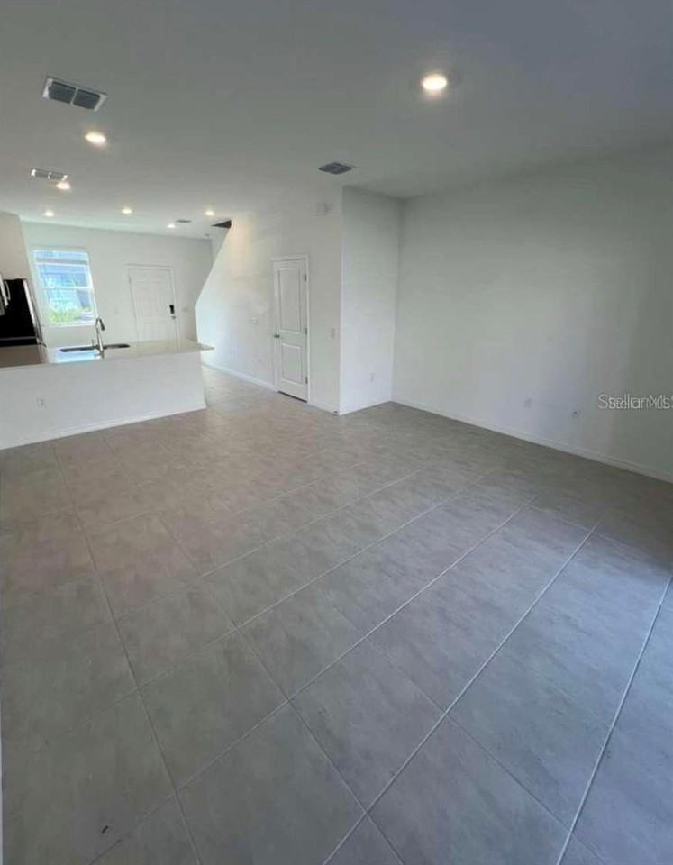 3068 Skyline Loop - Photo 5 of 11