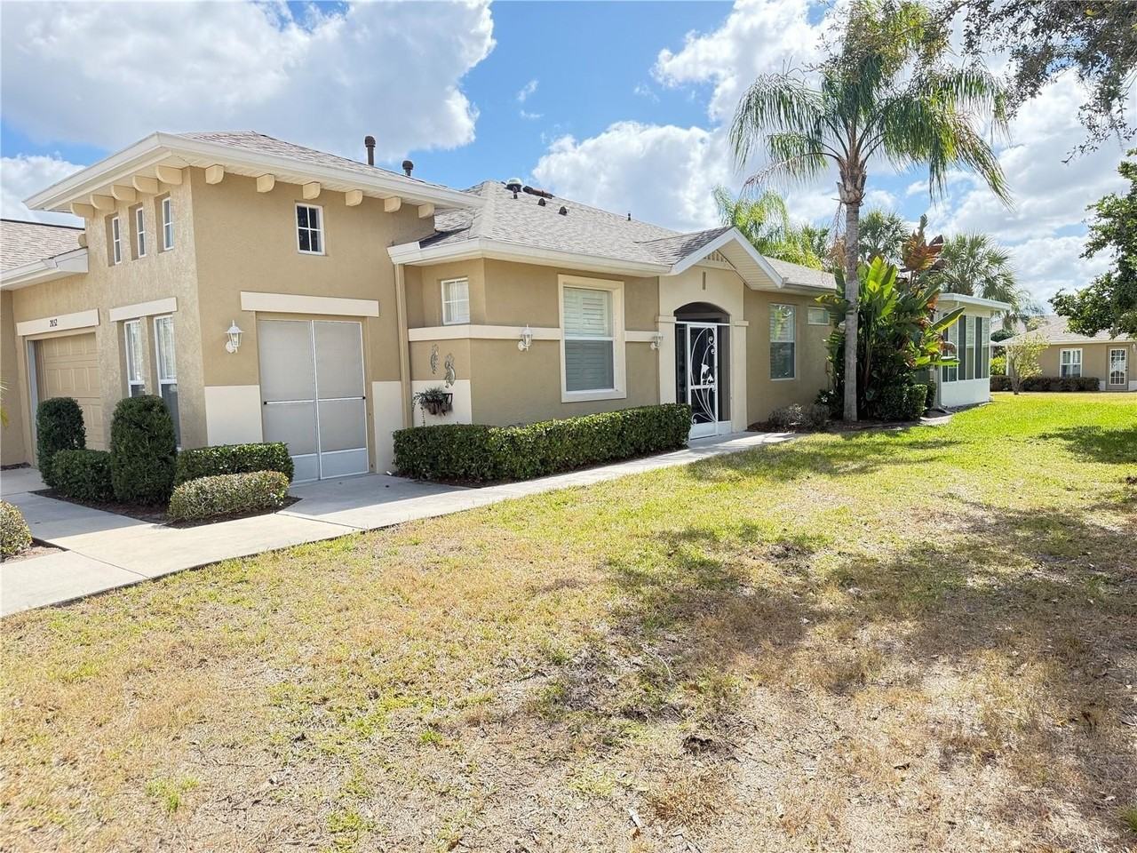 2052 Inverness Greens Dr - Photo 2 of 50