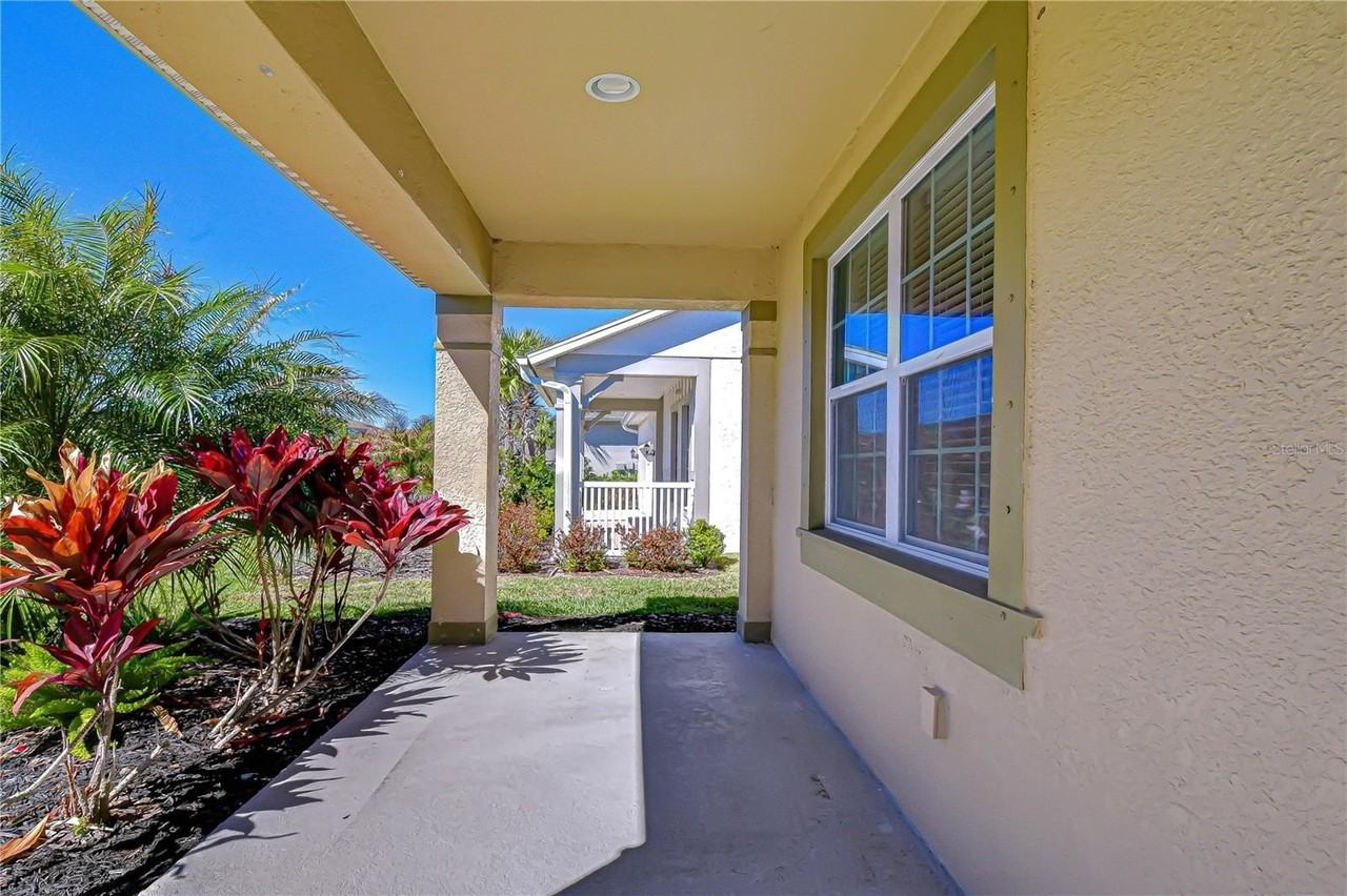 2828 Posada Ln - Photo 3 of 40