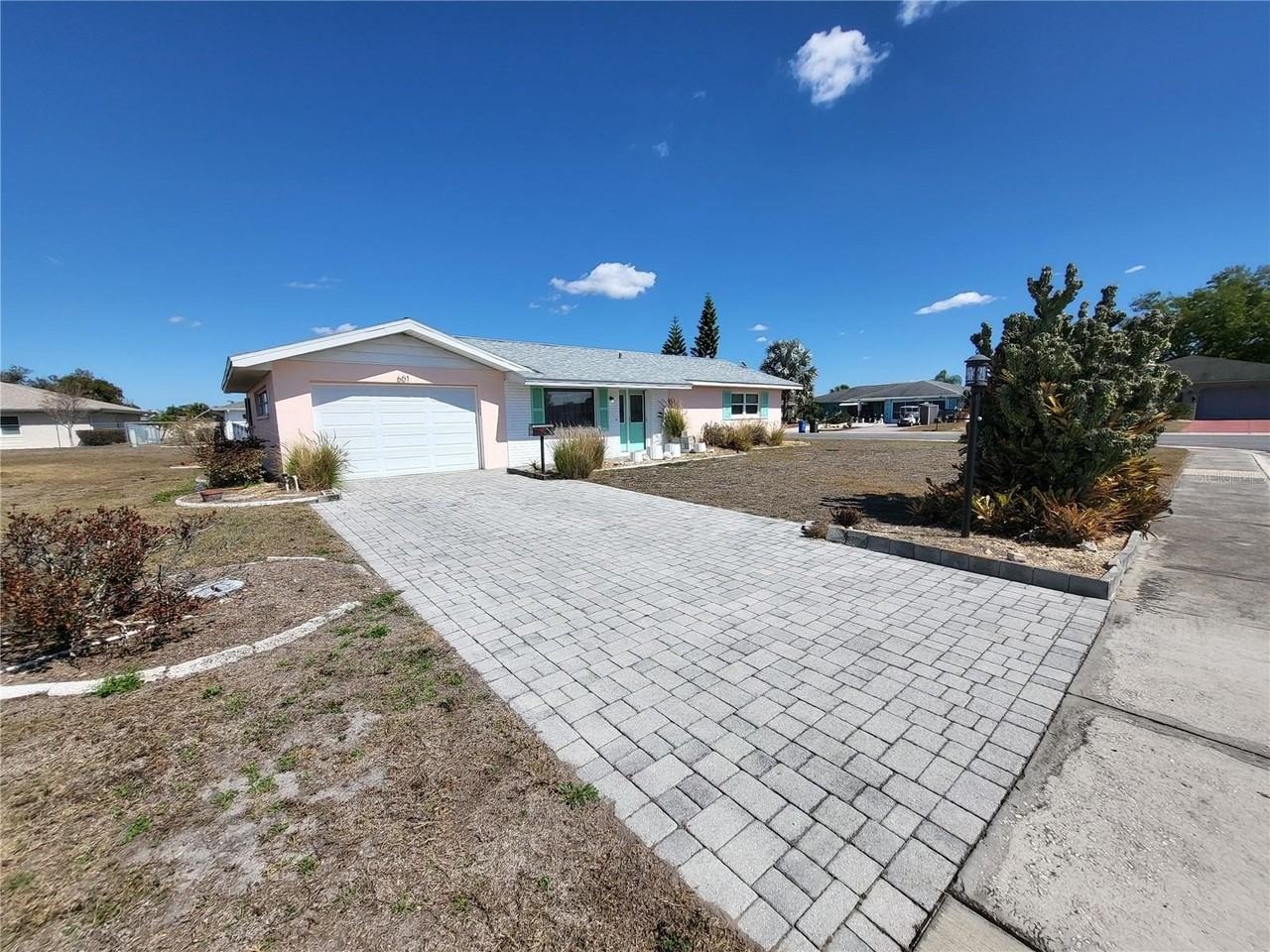 601 Allegheny Dr - Photo 3 of 45