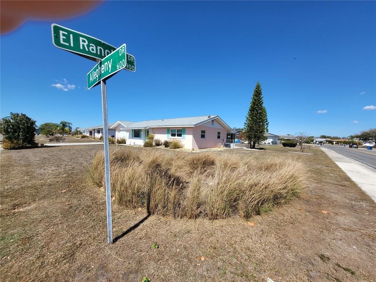 601 Allegheny Dr - Photo 5 of 45