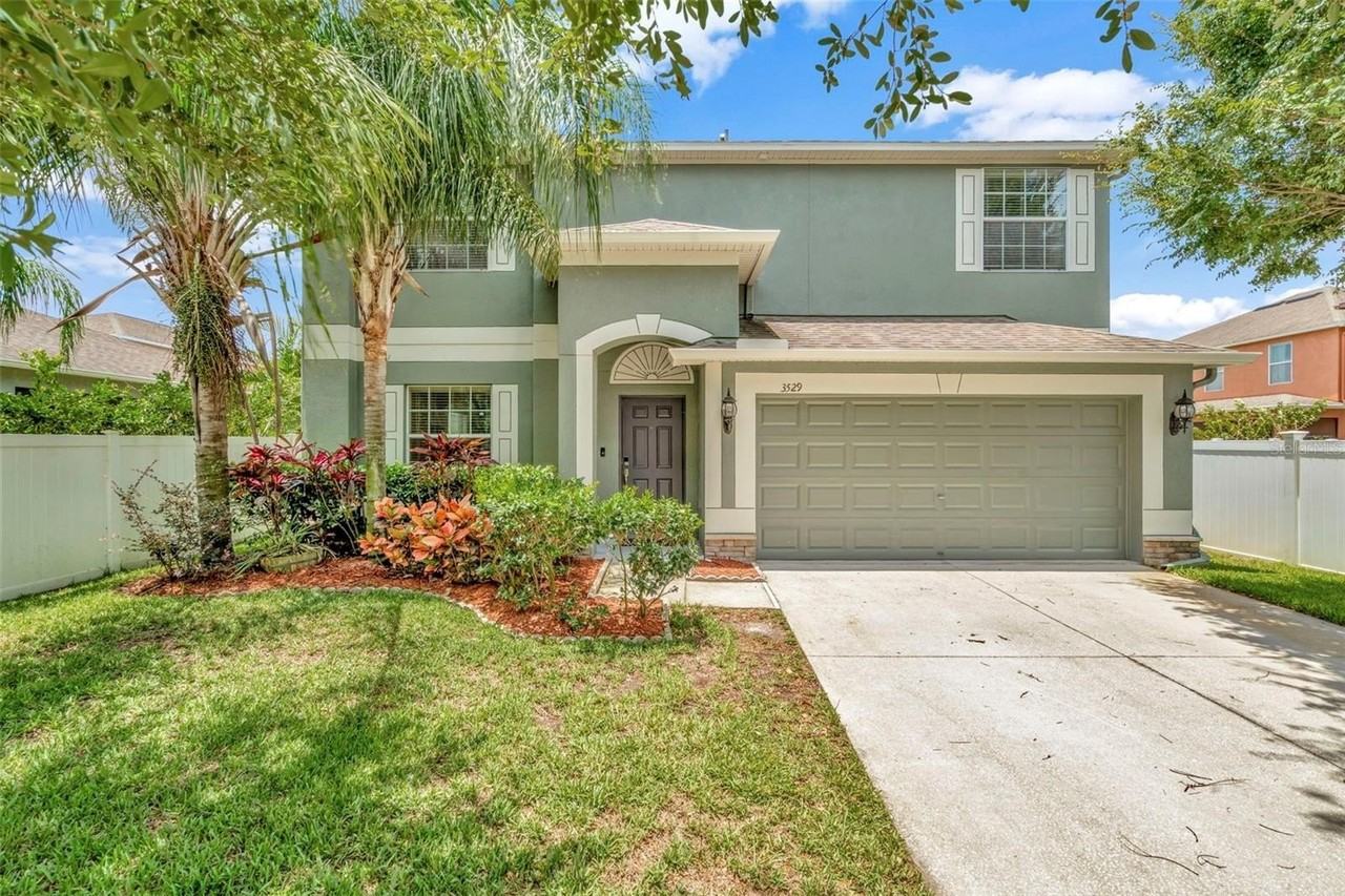 3529 Lefays Pt - Photo 3 of 49