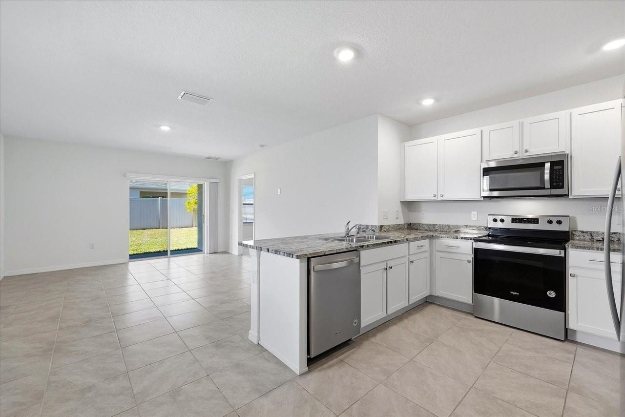 2901 Maiden Grass Isle - Photo 7 of 16