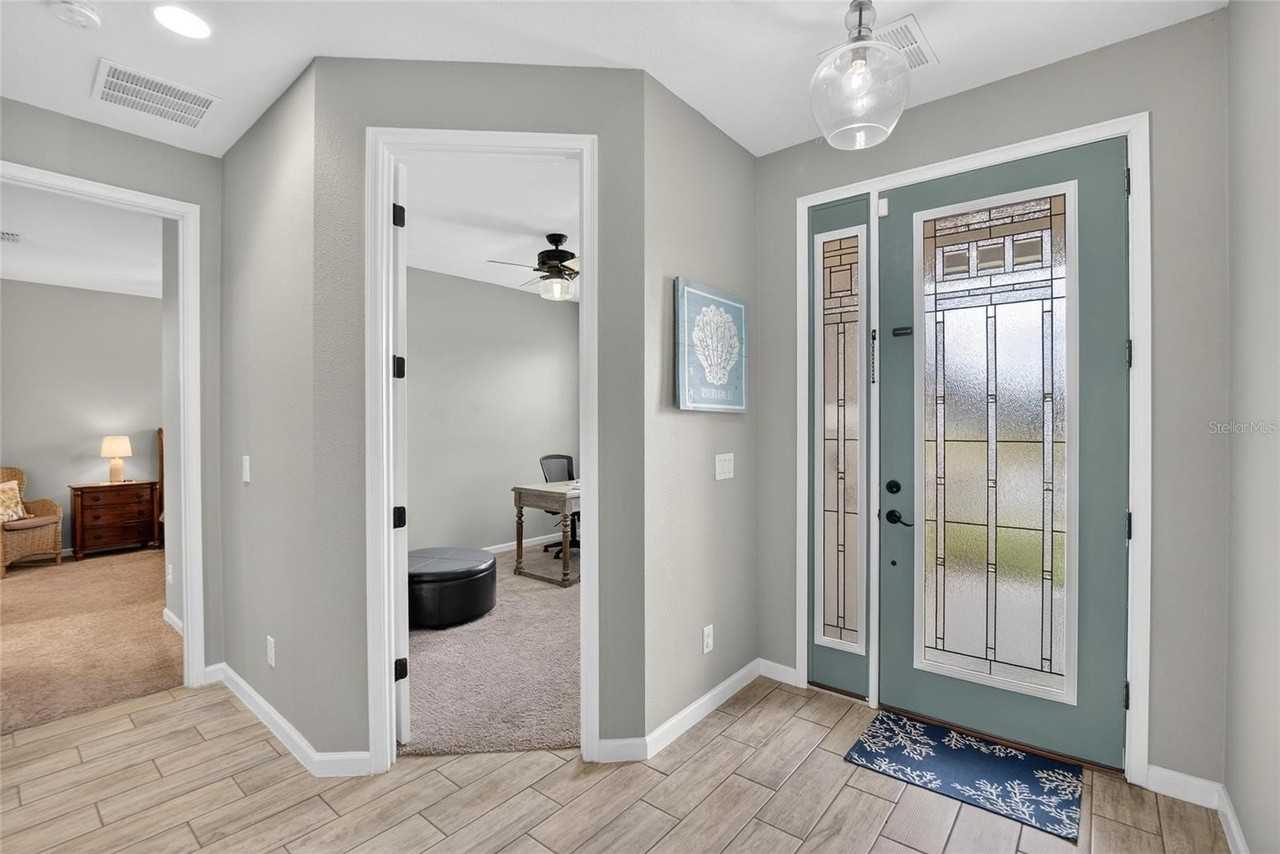 12313 Prairie Valley Ln - Photo 3 of 47