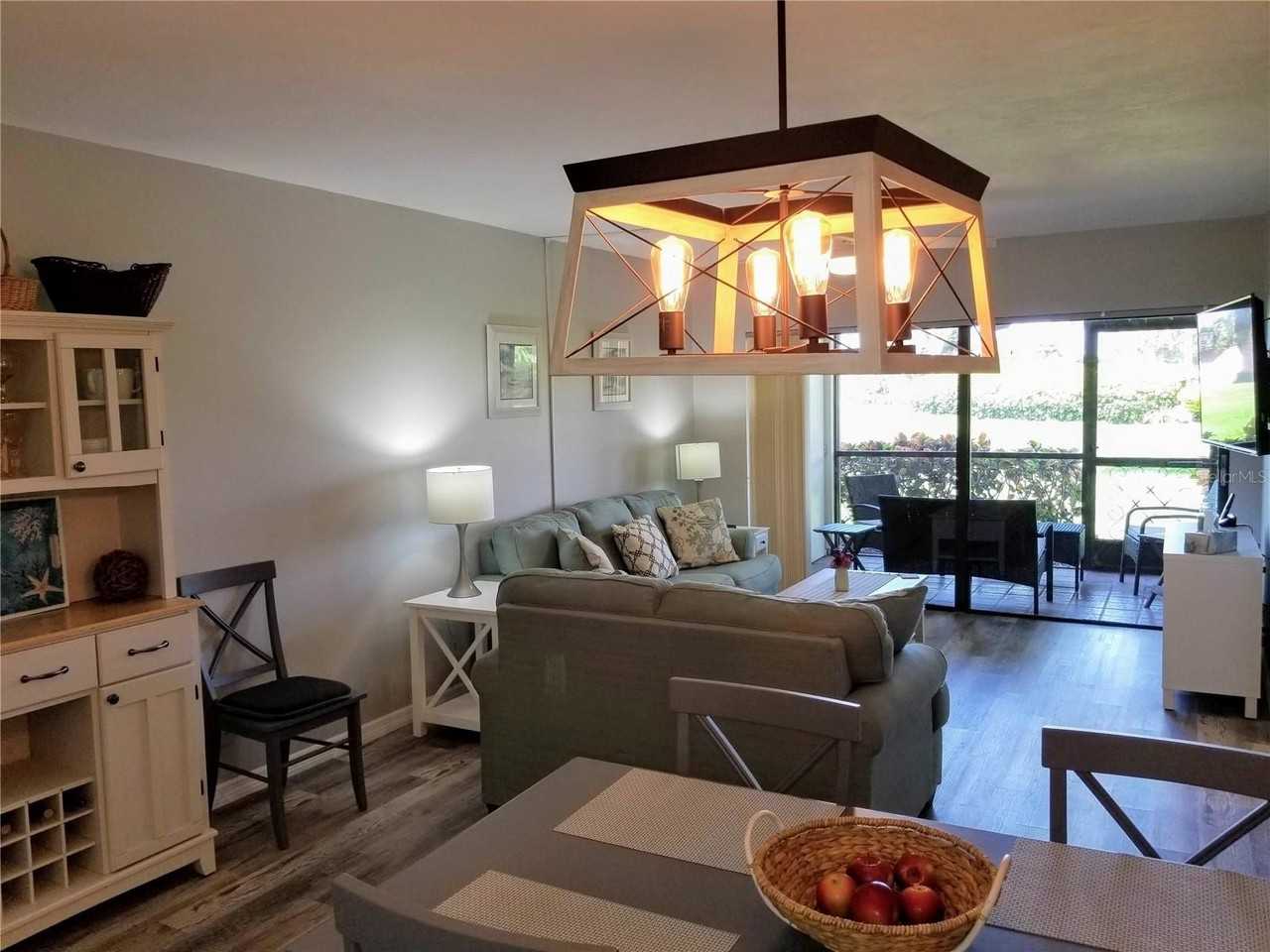 6219 Palma Del Mar Blvd S #112 - Photo 4 of 36