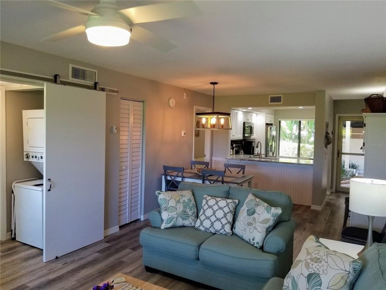 6219 Palma Del Mar Blvd S #112 - Photo 5 of 36