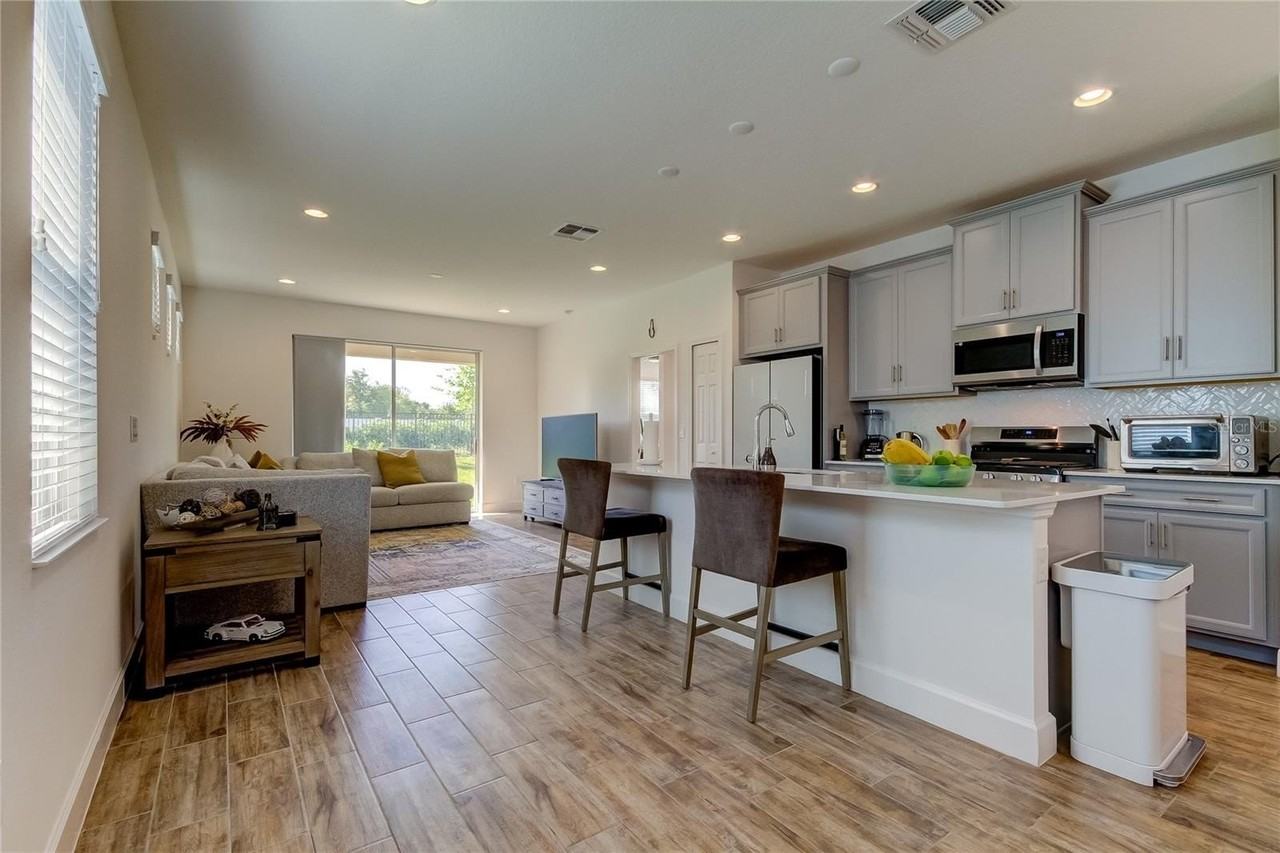 5535 Del Coronado Dr - Photo 4 of 17