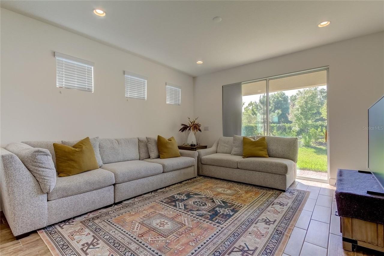 5535 Del Coronado Dr - Photo 6 of 17