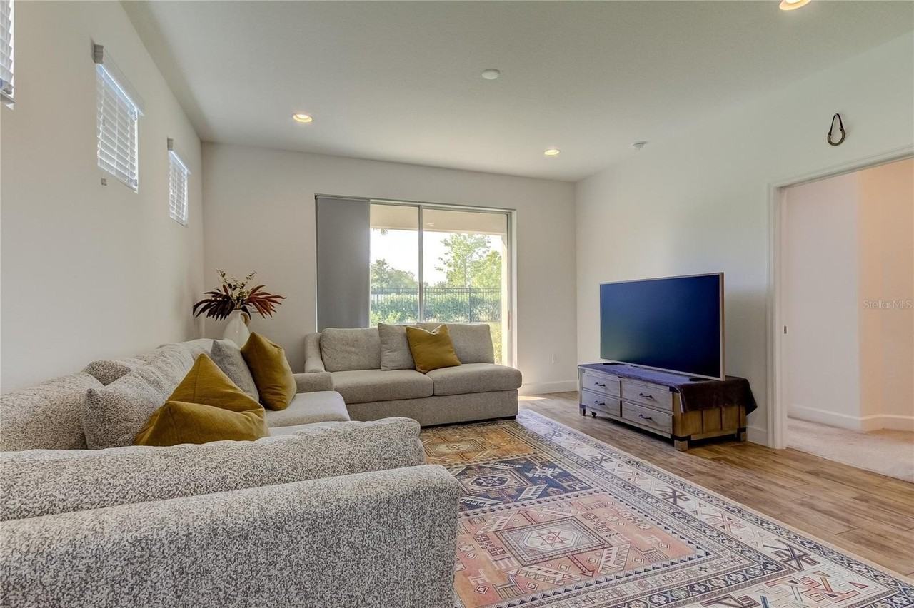 5535 Del Coronado Dr - Photo 7 of 17