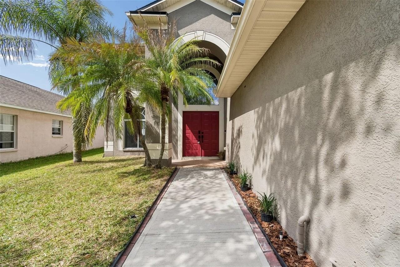 18154 Sandy Pointe Dr - Photo 6 of 50