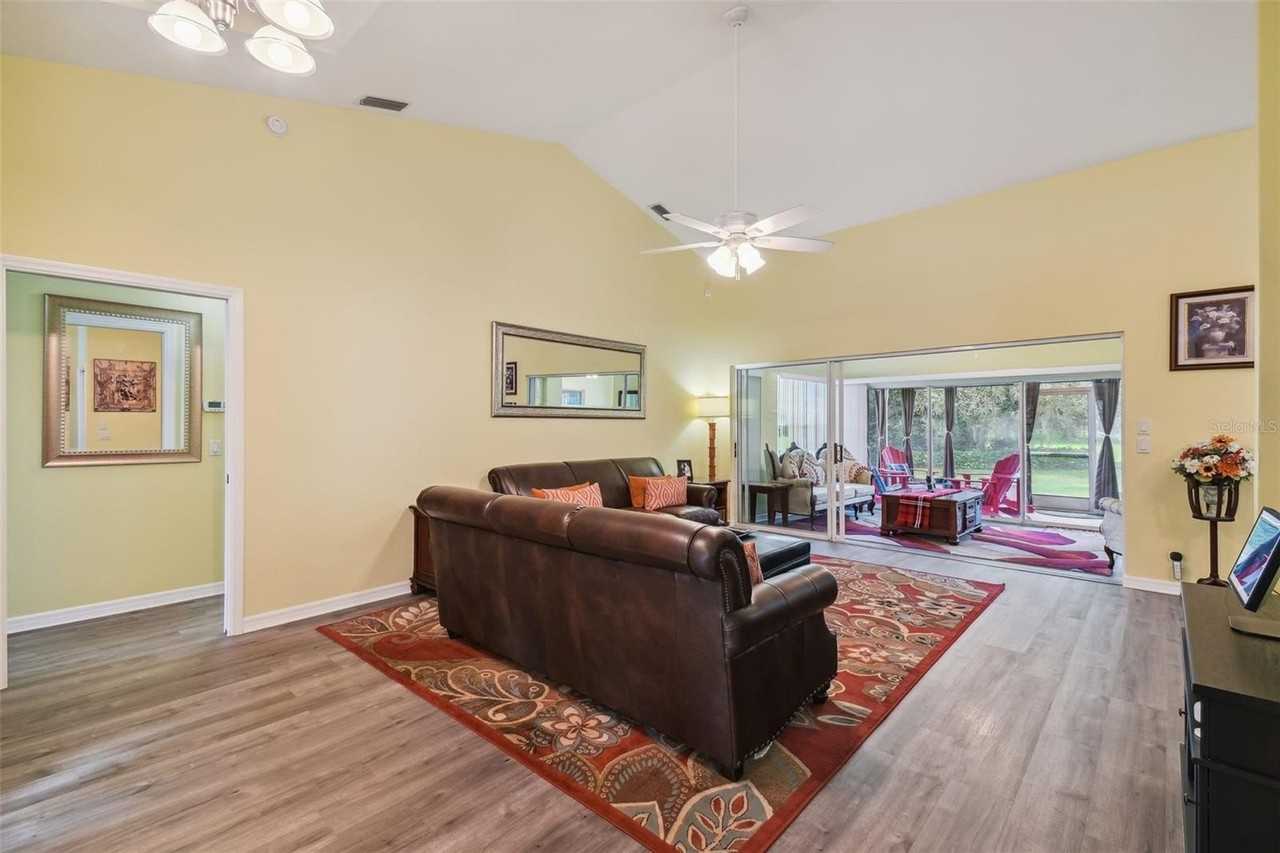 12728 Flamingo Pkwy - Photo 7 of 50