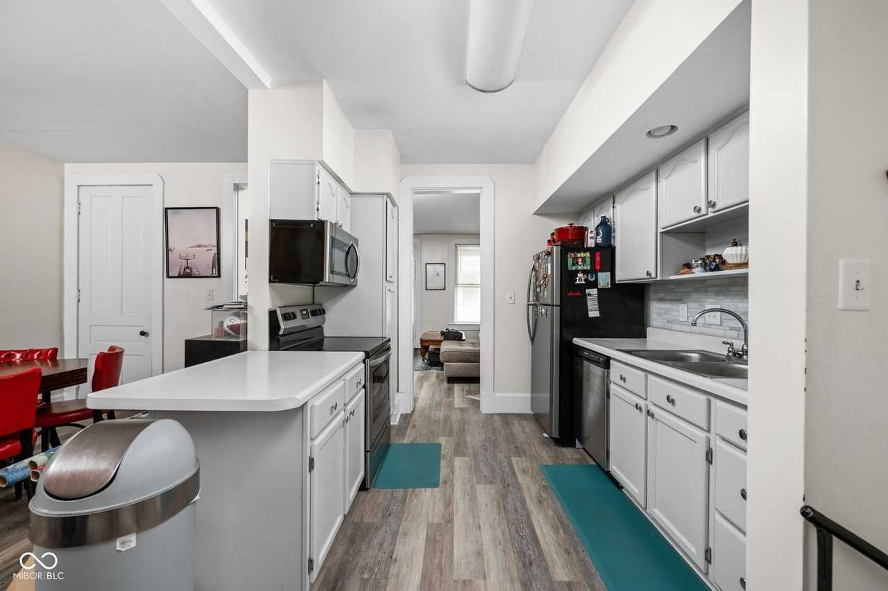 1446 N Illinois St - Photo 7 of 19