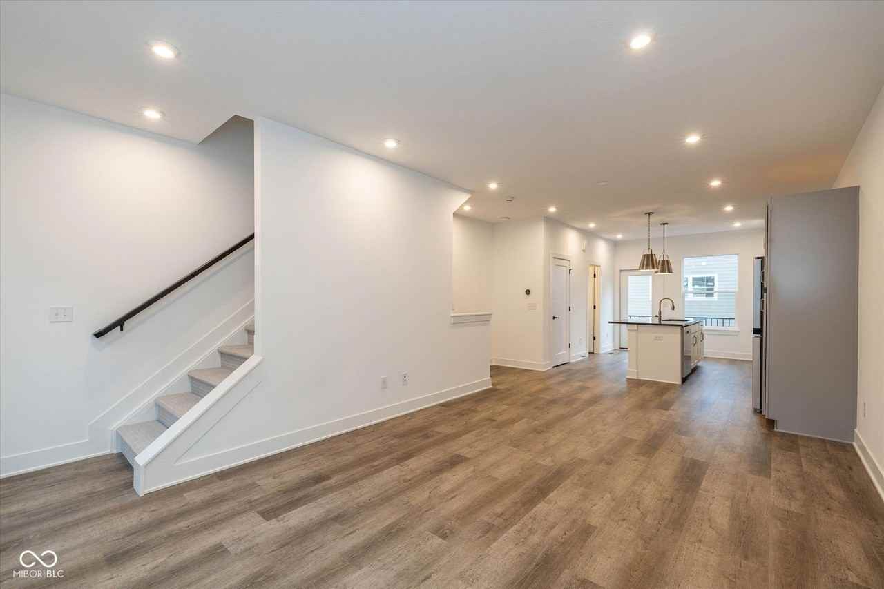 2145 Coretta Way - Photo 4 of 20