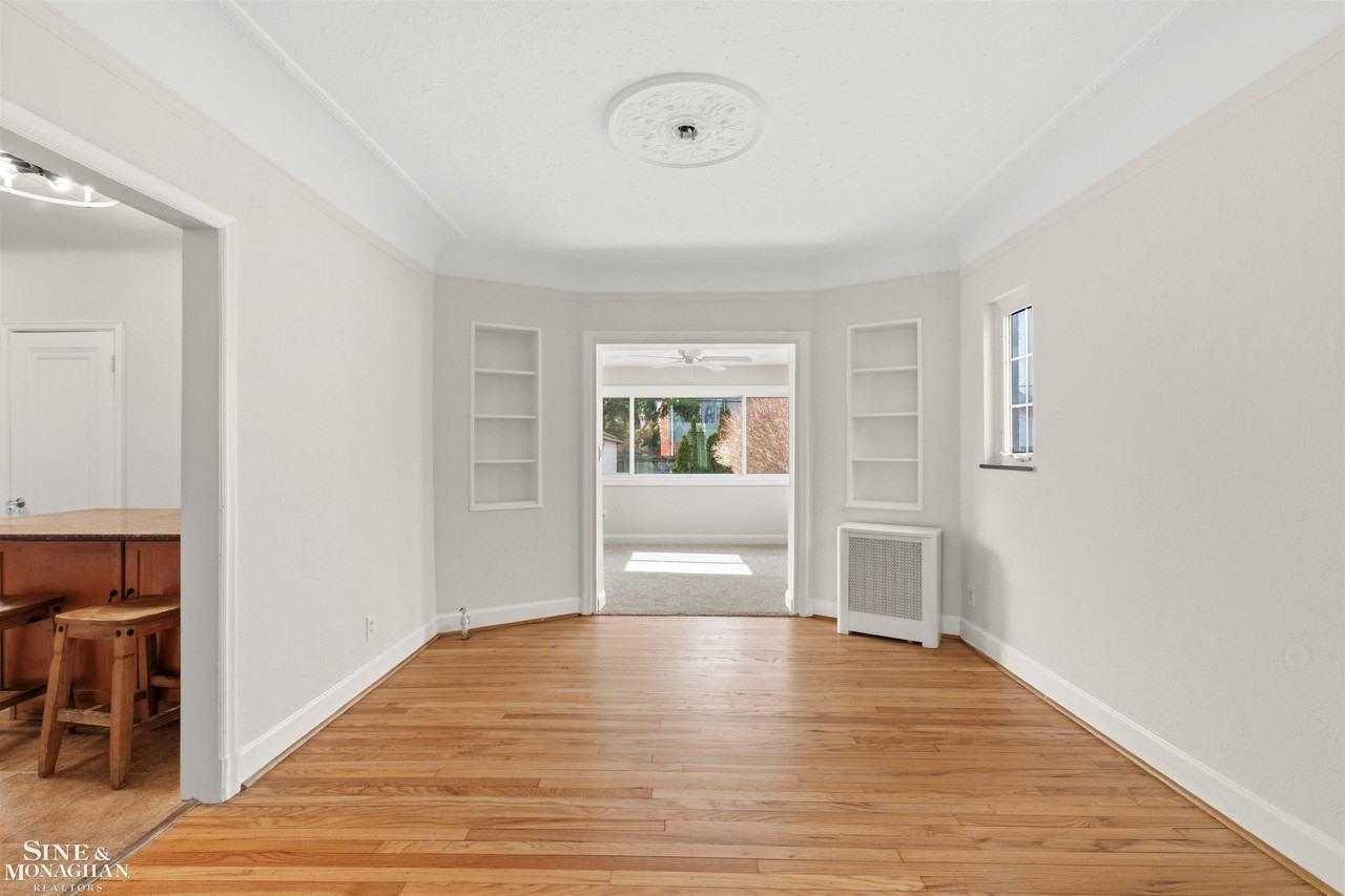 343 Mcmillan Rd - Photo 6 of 35