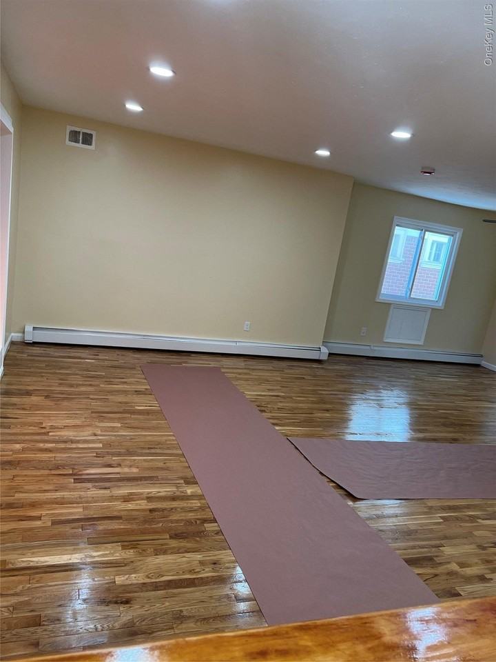 24551 148th Dr - Photo 2 of 8