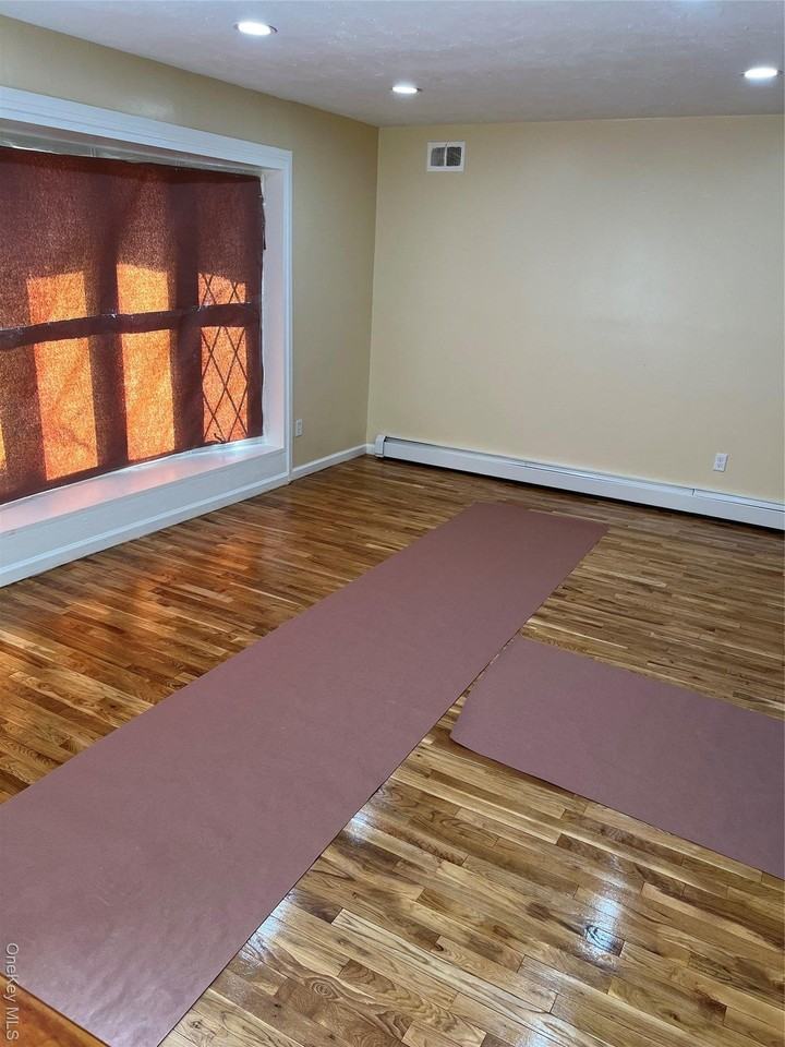 24551 148th Dr - Photo 3 of 8