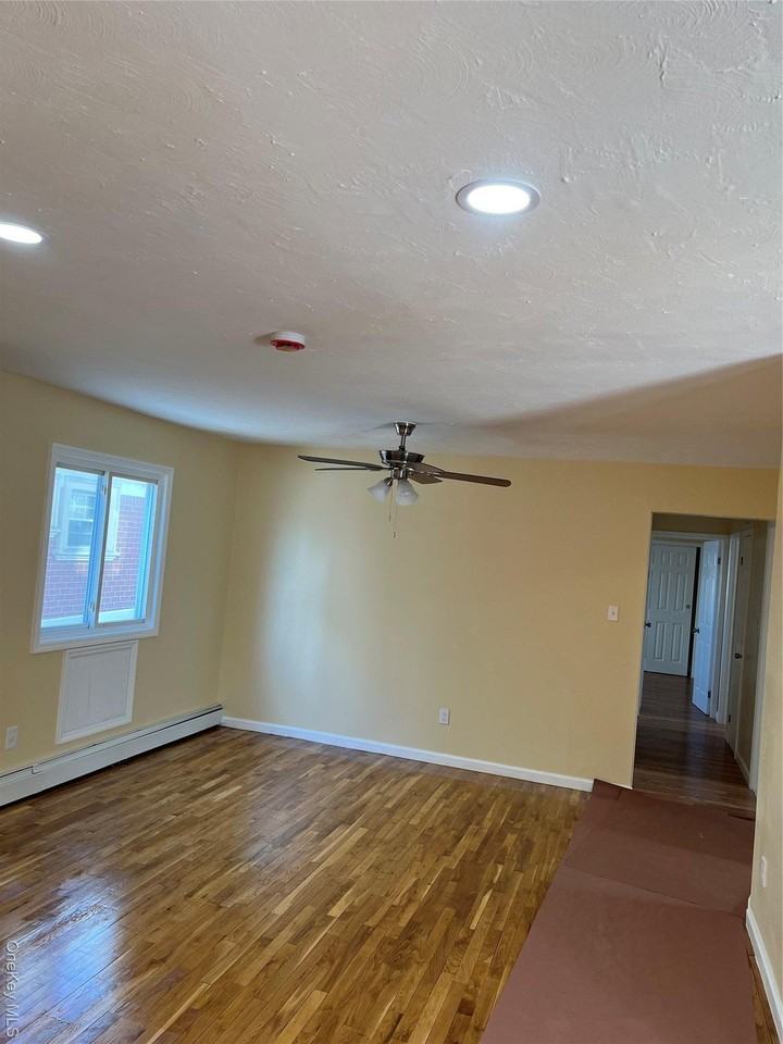 24551 148th Dr - Photo 4 of 8