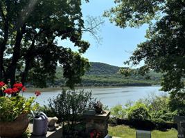 featured image of 27 Webb Ln Apt 1n