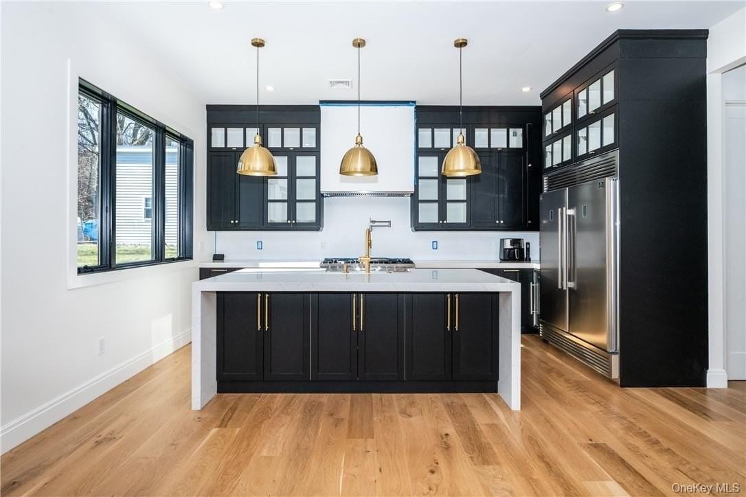 23 Poplar St - Photo 5 of 36