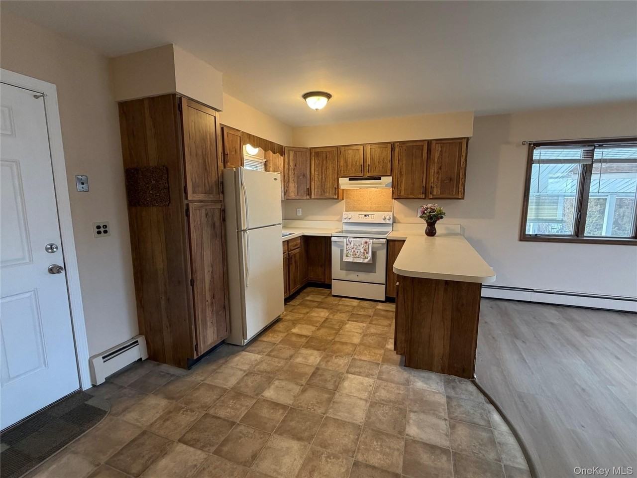 511A 6th St - Photo 7 of 23