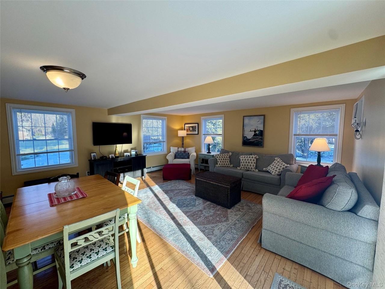 1070 Town Harbor Ln - Photo 6 of 22