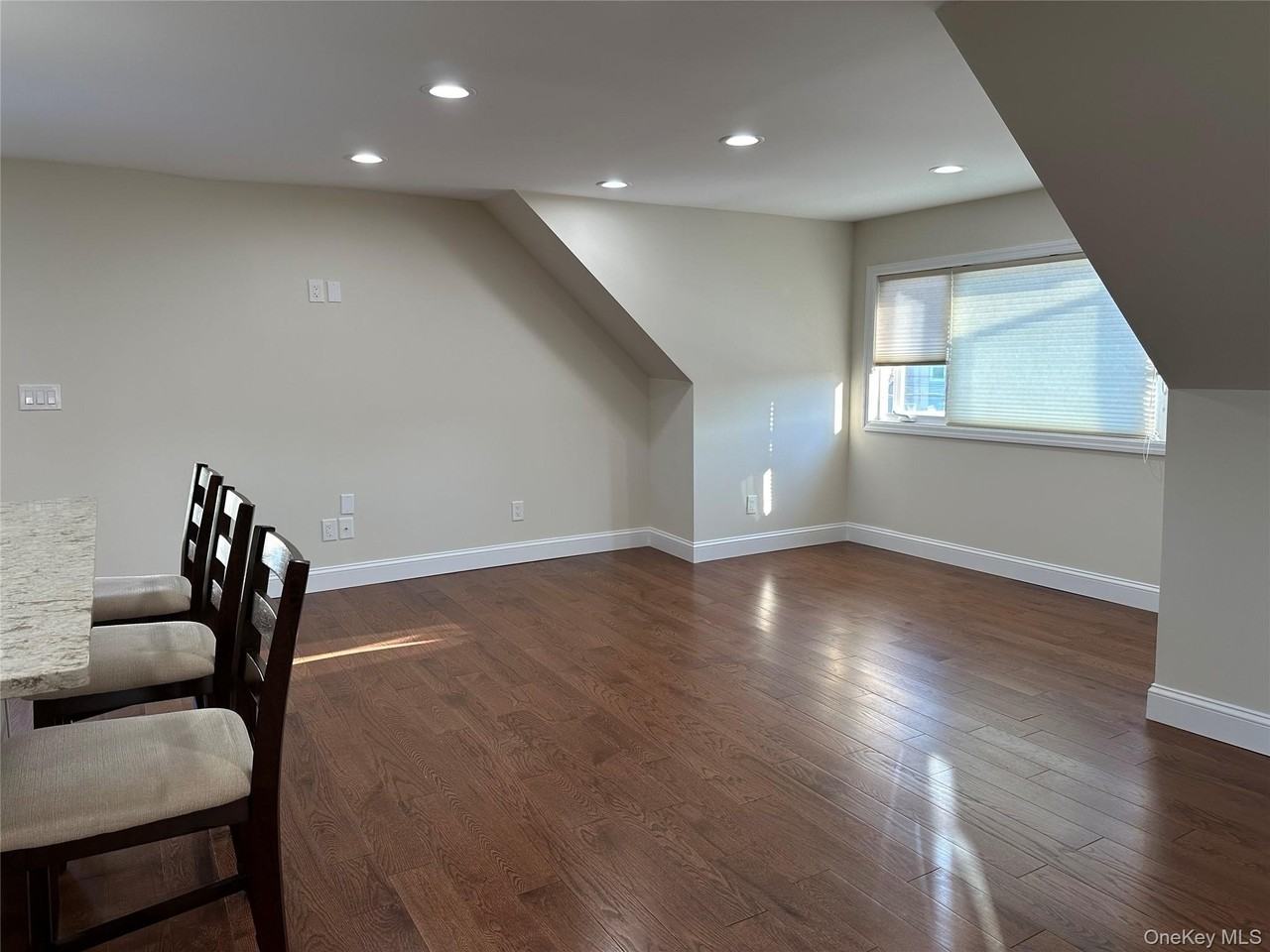 59 New Hampshire Ave - Photo 3 of 11