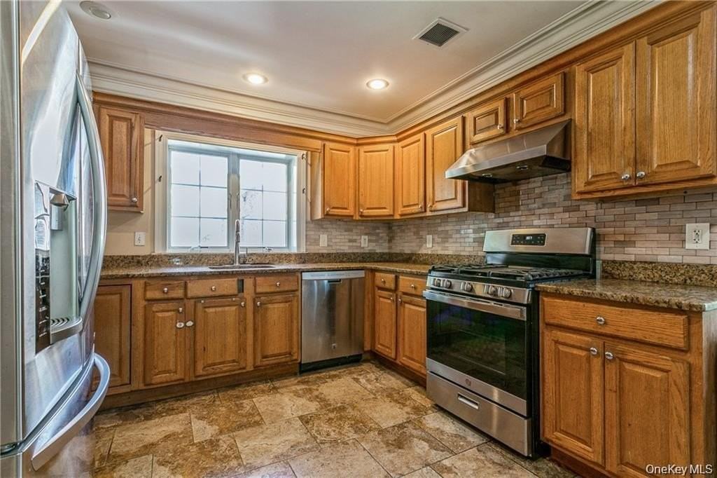 39 Croydon Rd - Photo 7 of 36