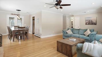 featured image of 3 Robins Nest Ln