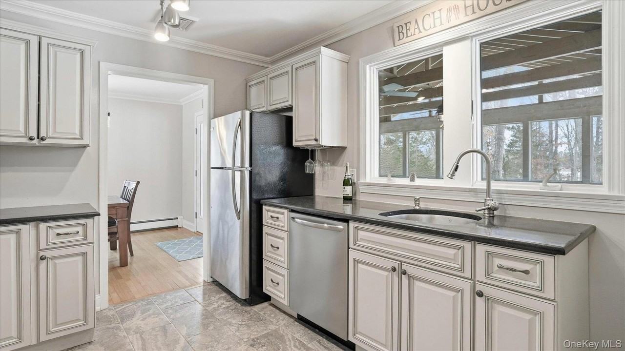 3 Robins Nest Ln - Photo 7 of 19