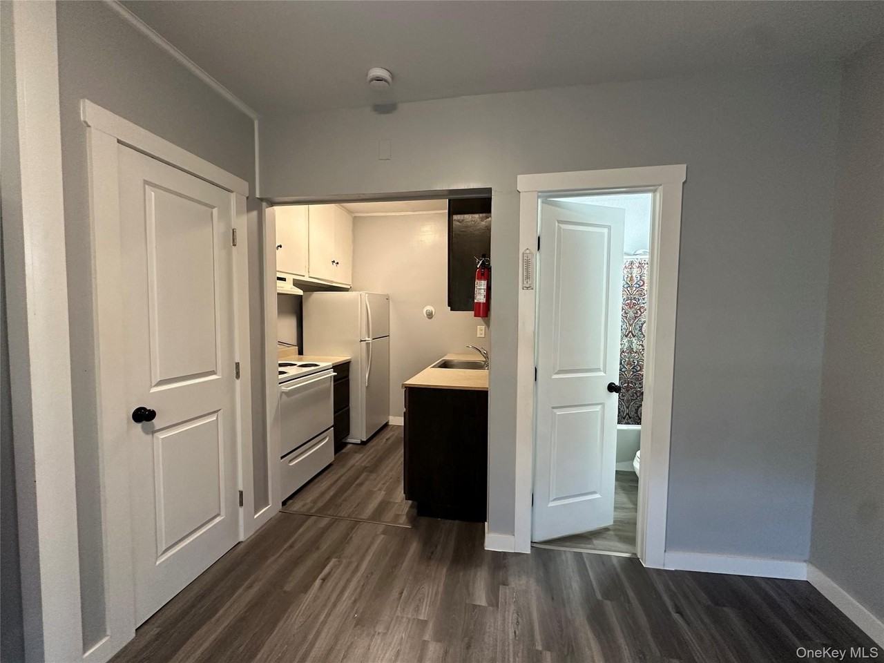 1399 Route 44 55 Apt 4 - Photo 4 of 18