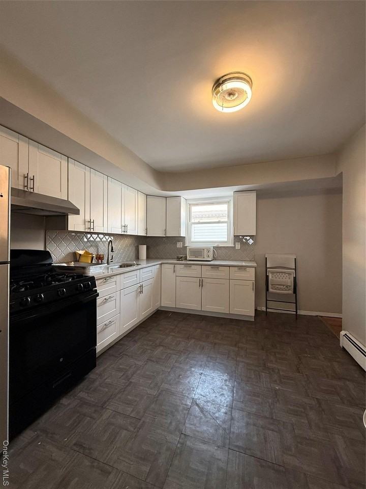 25923 Craft Ave - Photo 6 of 11