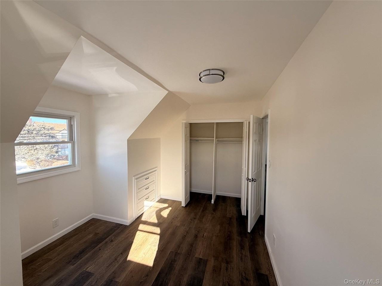 351 Roquette Ave - Photo 3 of 5