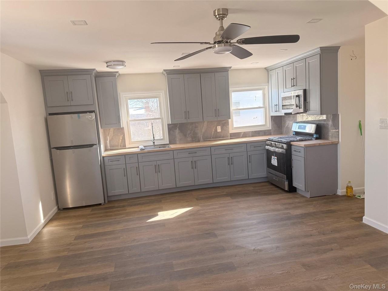 351 Roquette Ave - Photo 5 of 5