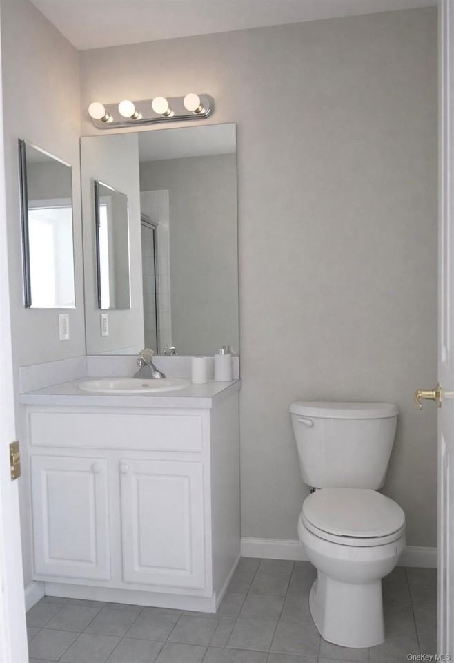 54 Crystal Hill Dr - Photo 5 of 14