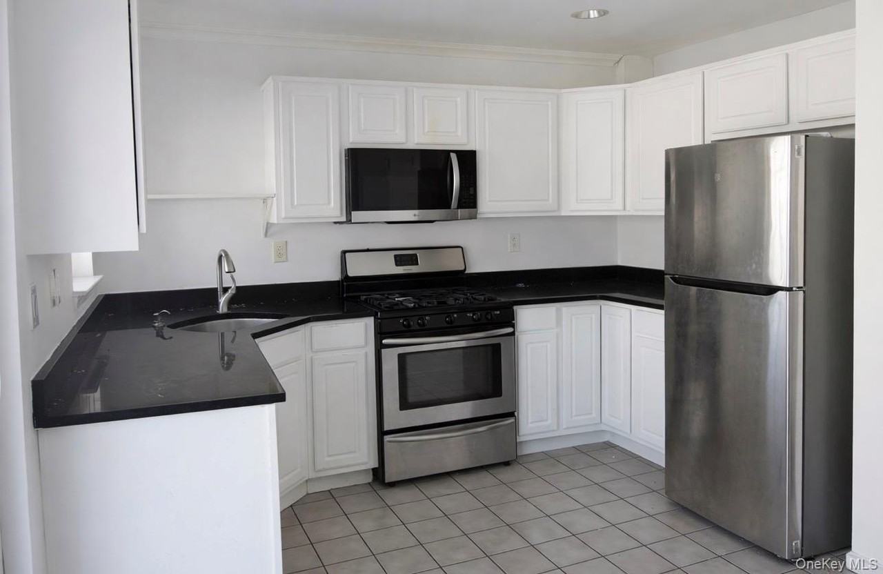 54 Crystal Hill Dr - Photo 6 of 14