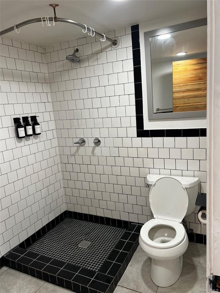 45 Shady Lane unit: Cottage - Photo 5 of 9