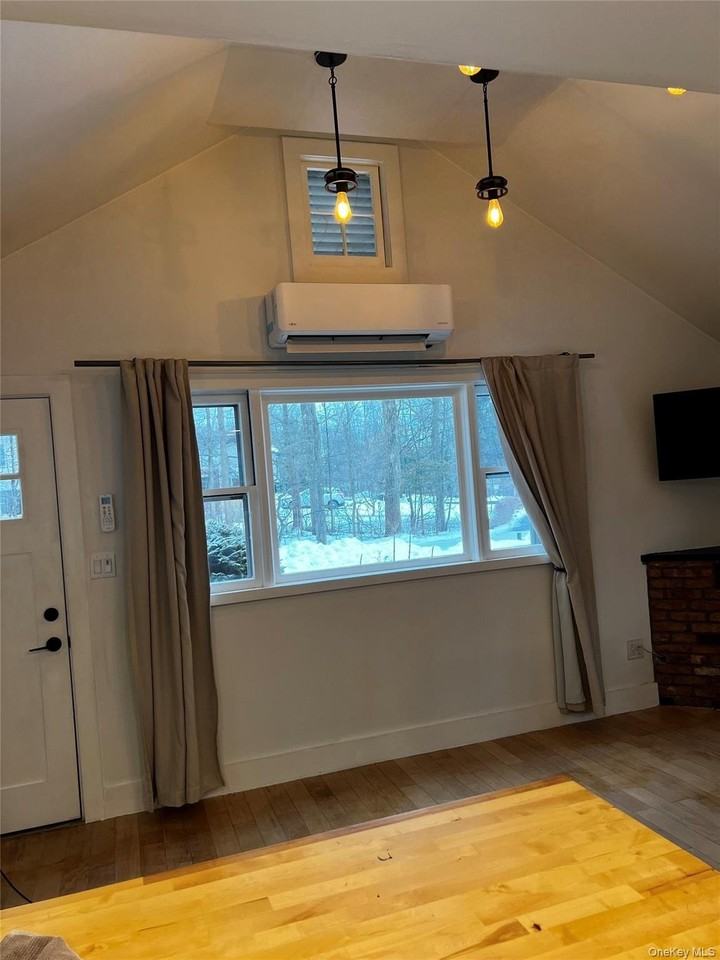 45 Shady Lane unit: Cottage - Photo 6 of 9