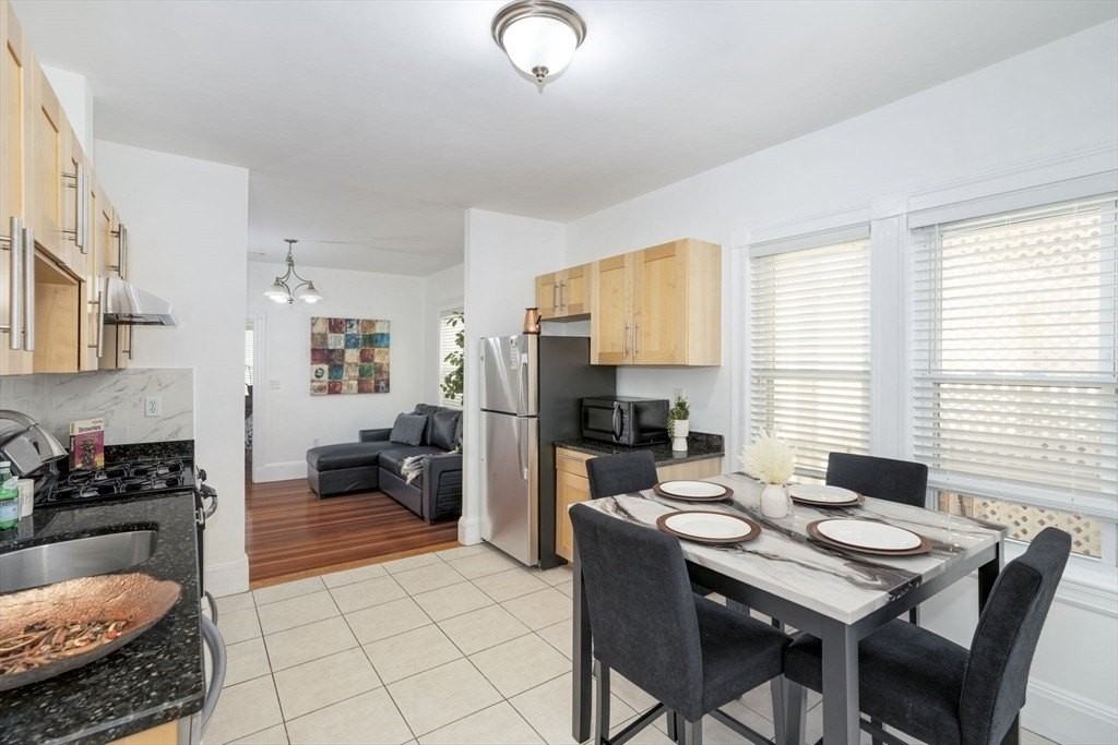 122 Brook Rd Unit 2 - Photo 3 of 11