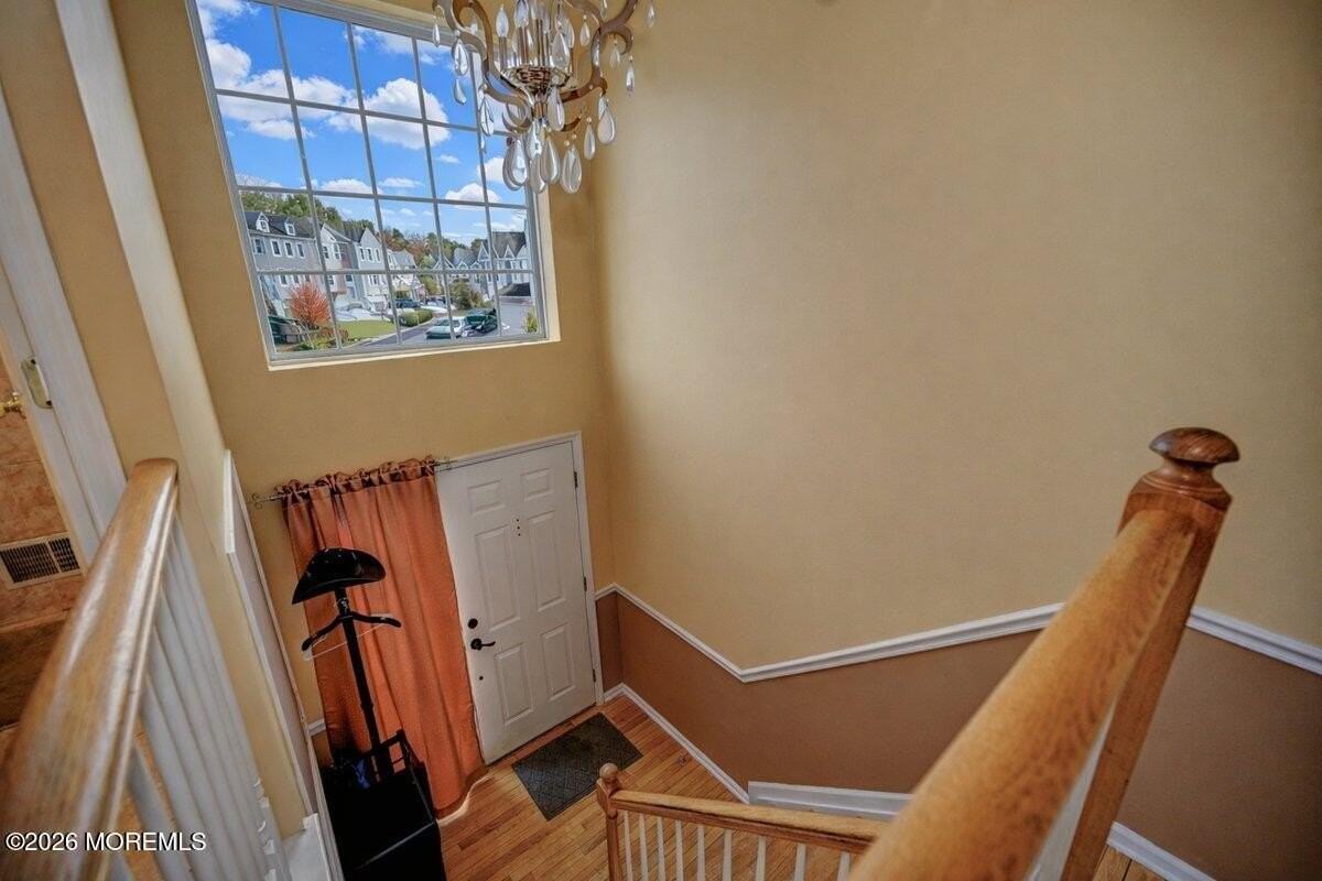 319 Bernard Dr - Photo 2 of 31