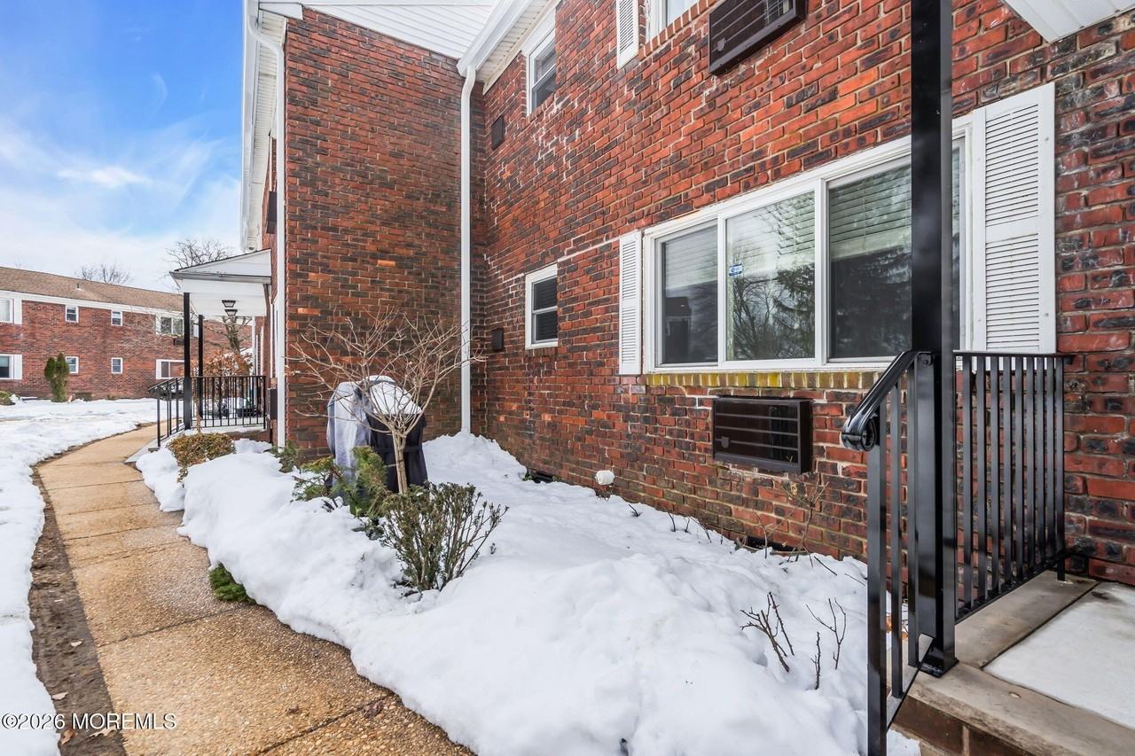 306-A South St Unit A - Photo 2 of 19