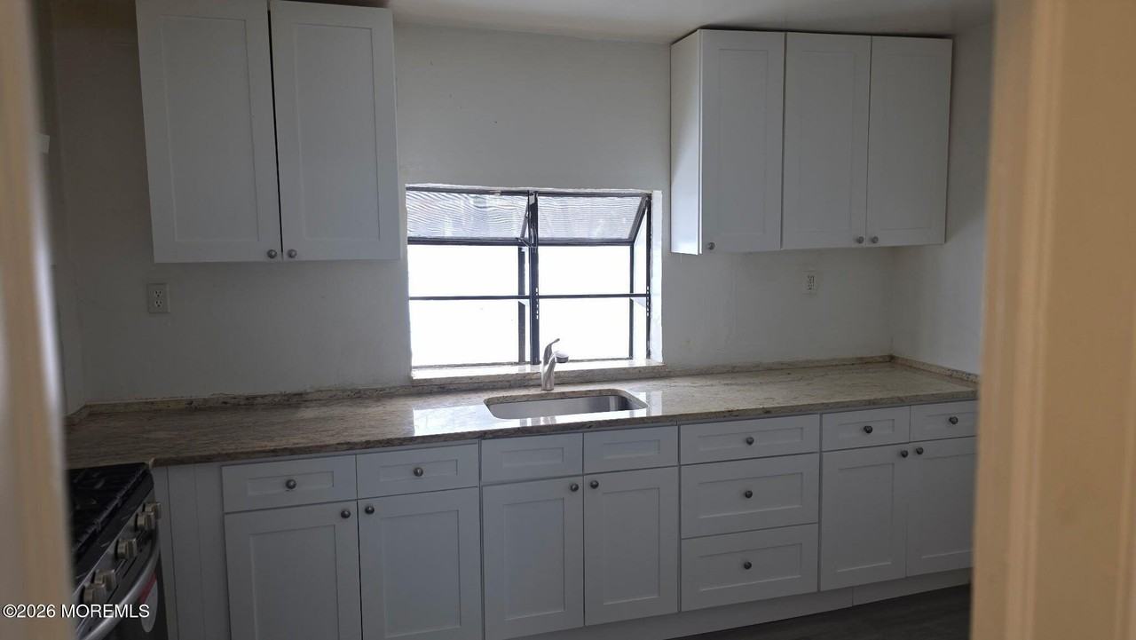 21 Atkins Ave Unit B - Photo 6 of 18