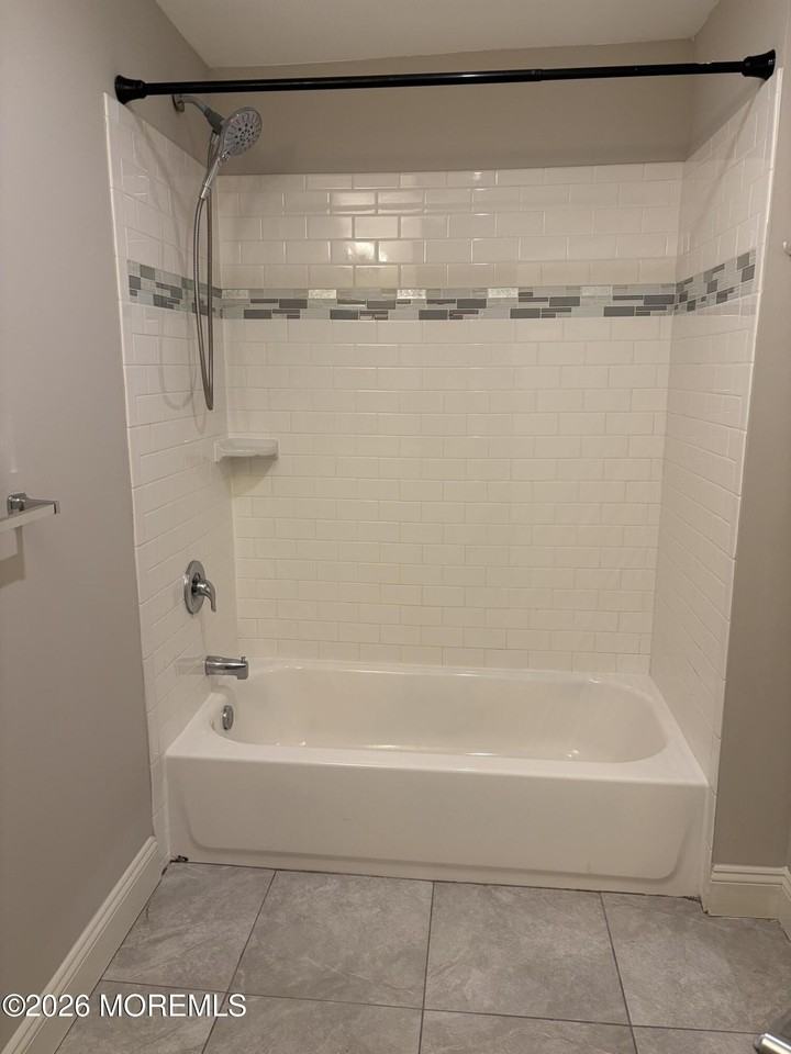 713 Main St Unit D - Photo 4 of 6