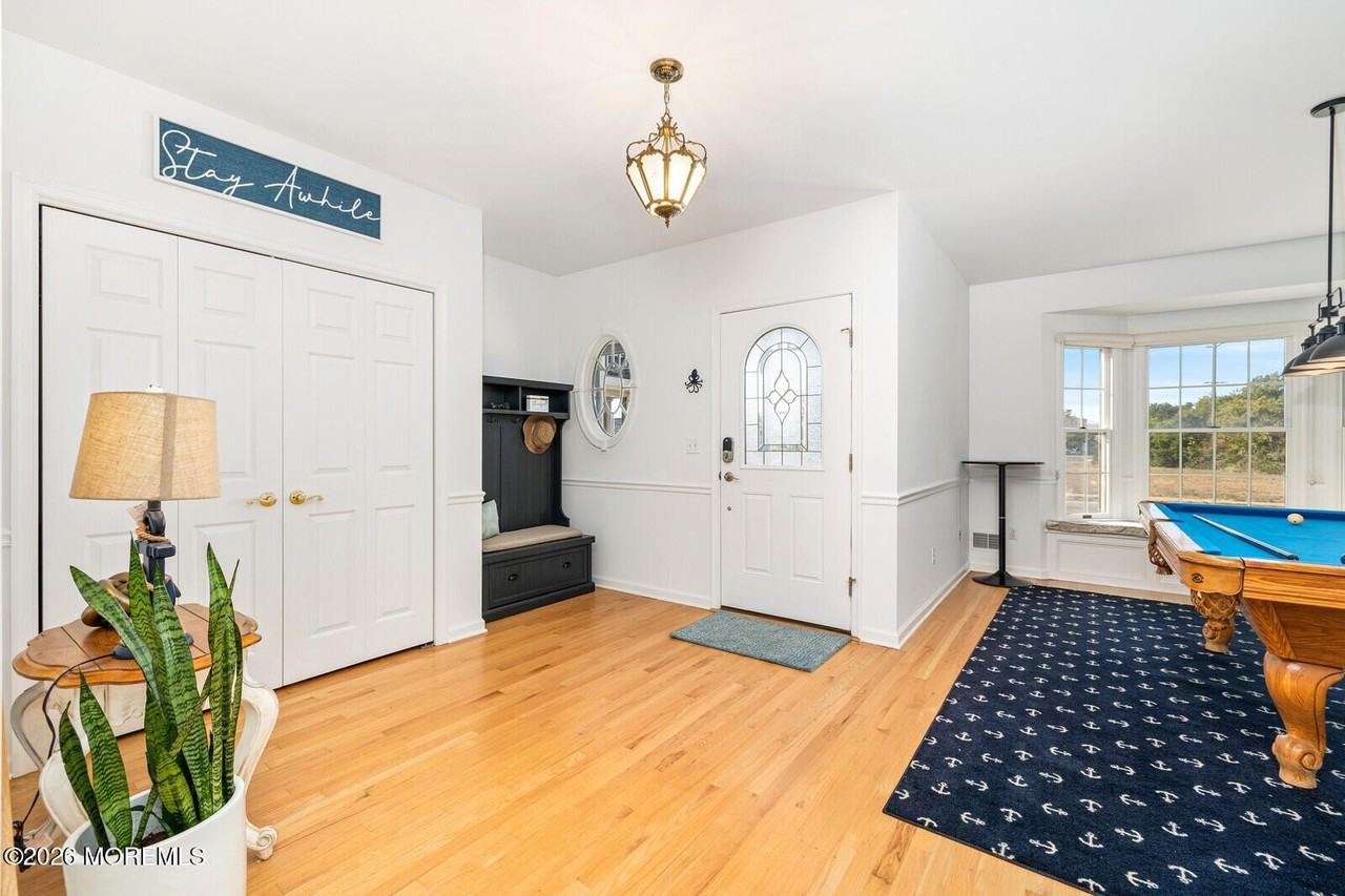 116 Sunset Dr N - Photo 6 of 50