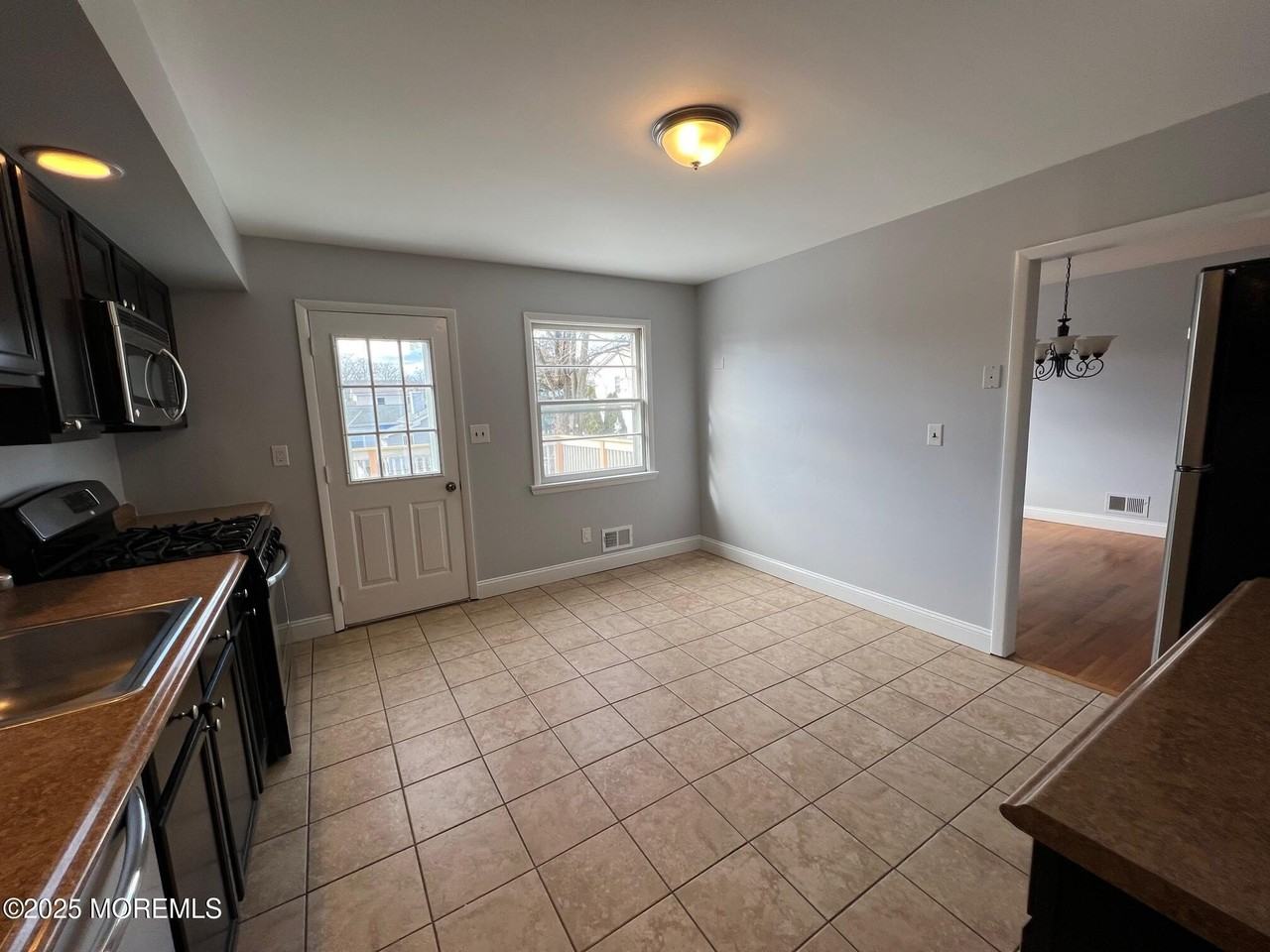 1804 Westfield St - Photo 4 of 16